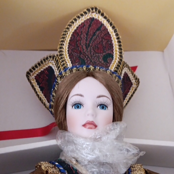 Olga: Porcelain Doll. Mint Condition. New In Box w/COA. Limited Edition. - Picture 1 of 8
